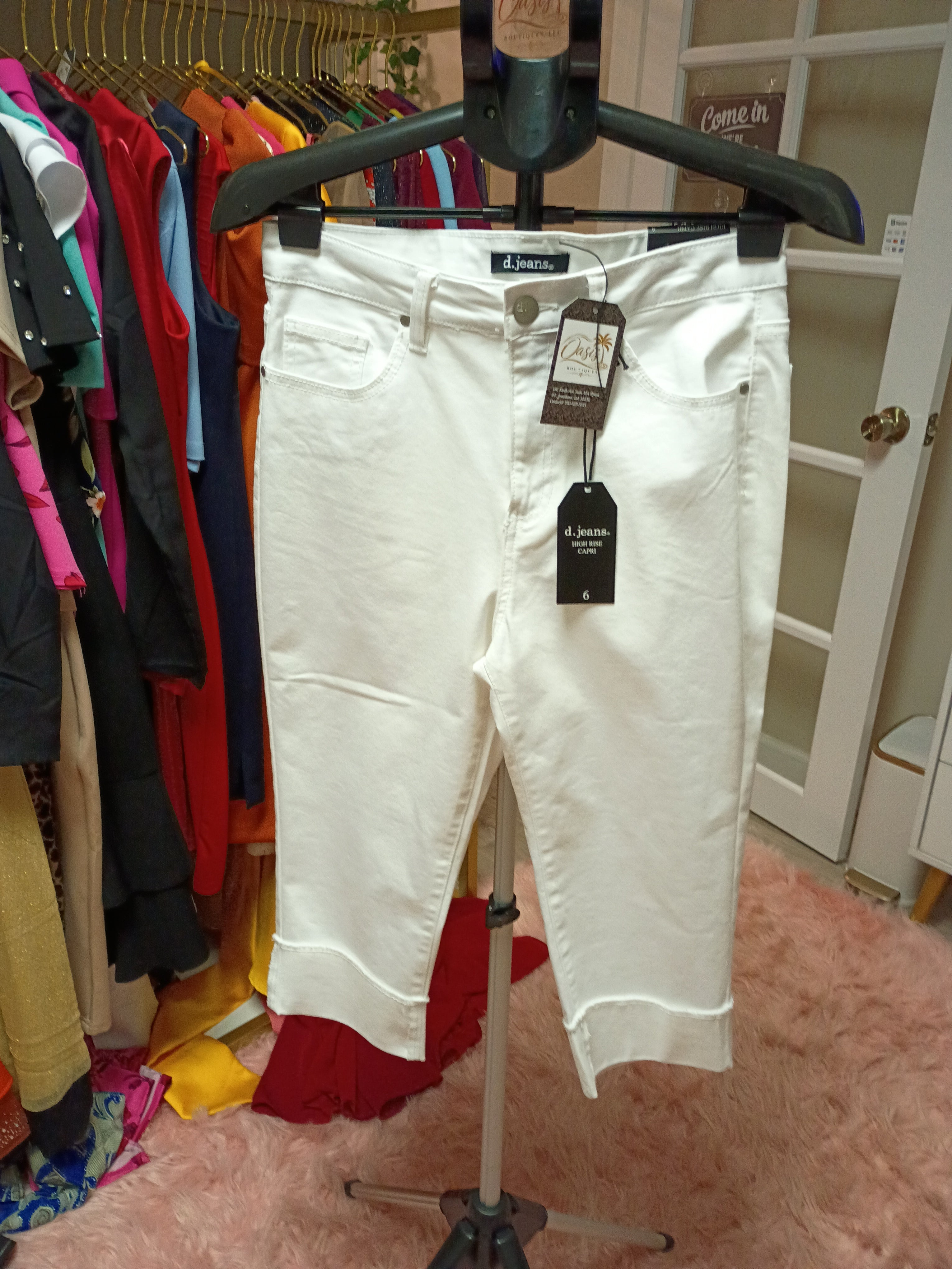 White High-Rise Capri Pants - d.jeans