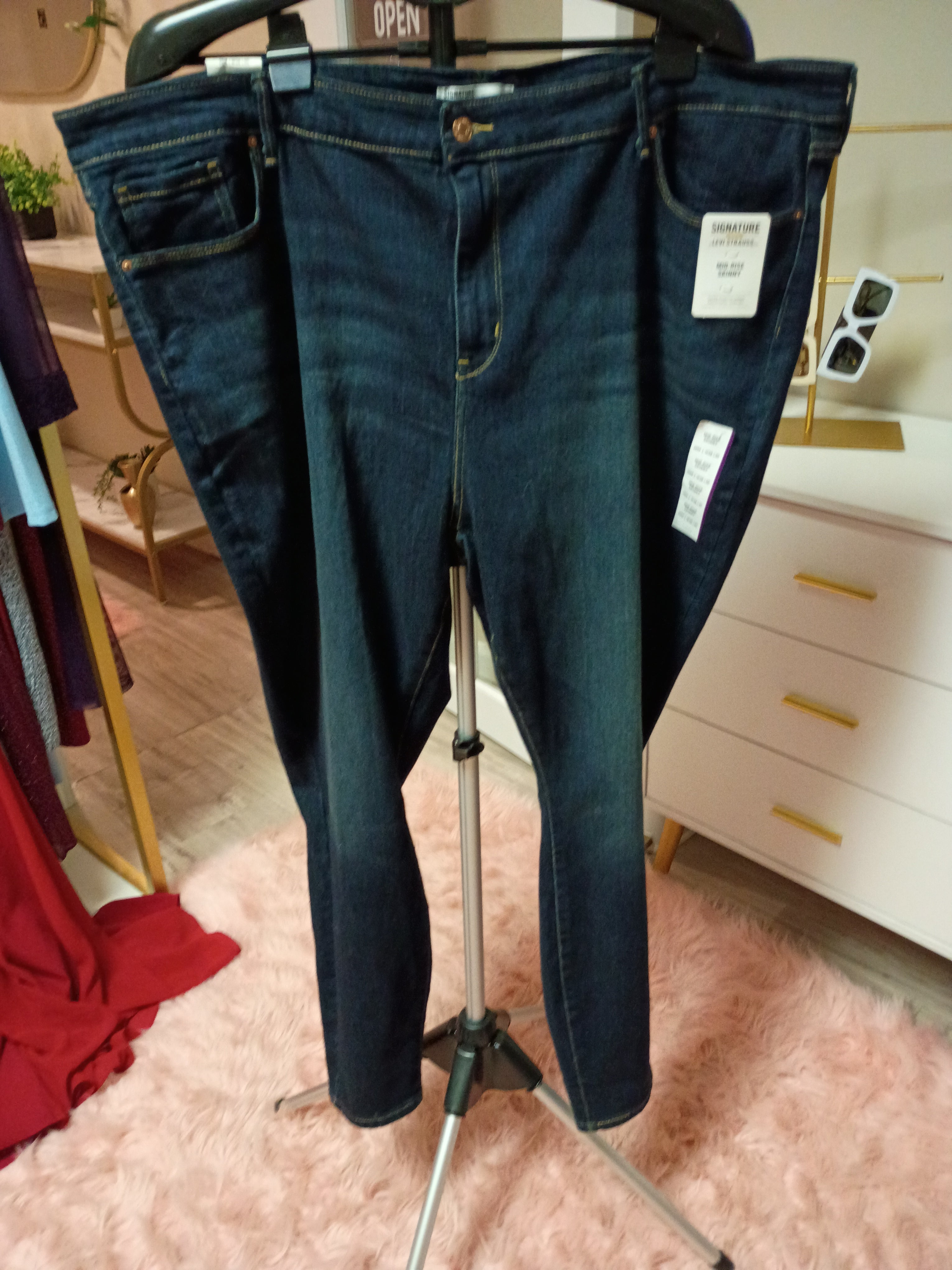 Lee Dark-Wash Mid-Rise Tapered Jeans